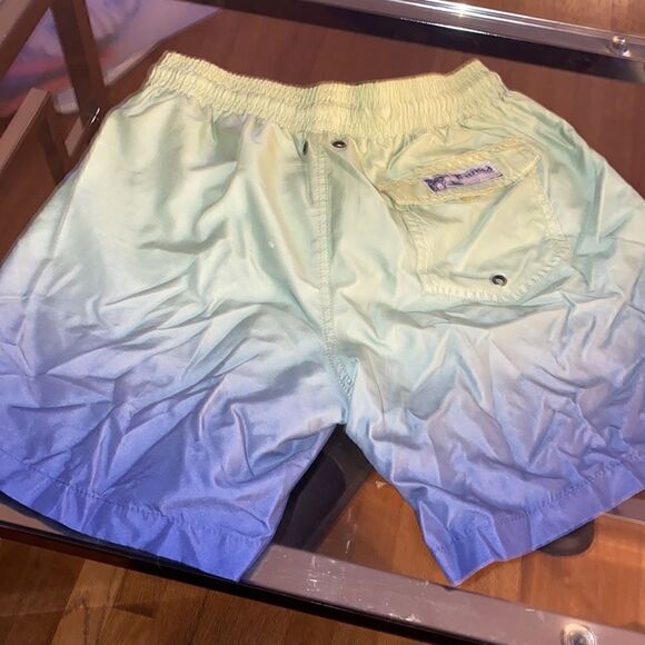 Mens small 28” drawstring elastic waist swim shorts with meds liner - Picture 5 of 8